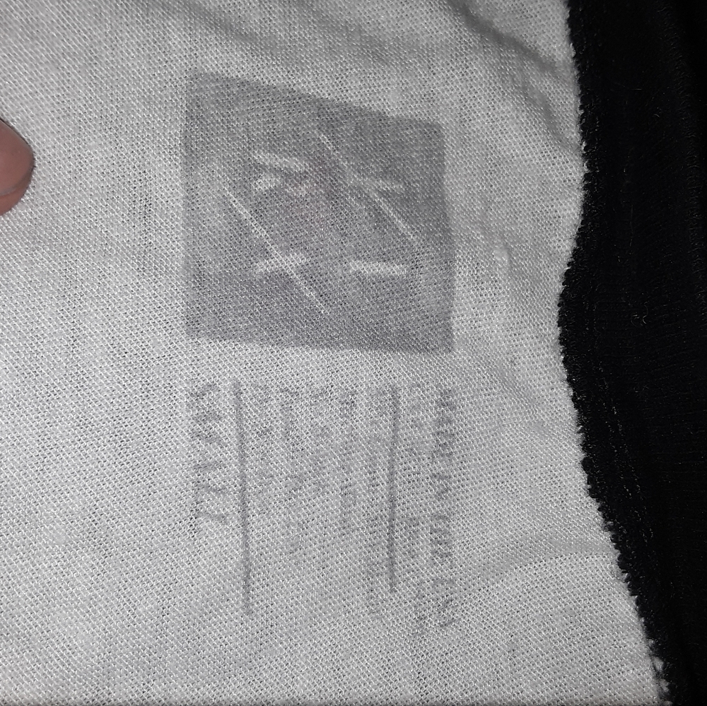 Graphic Tee - Picture 3 of 3